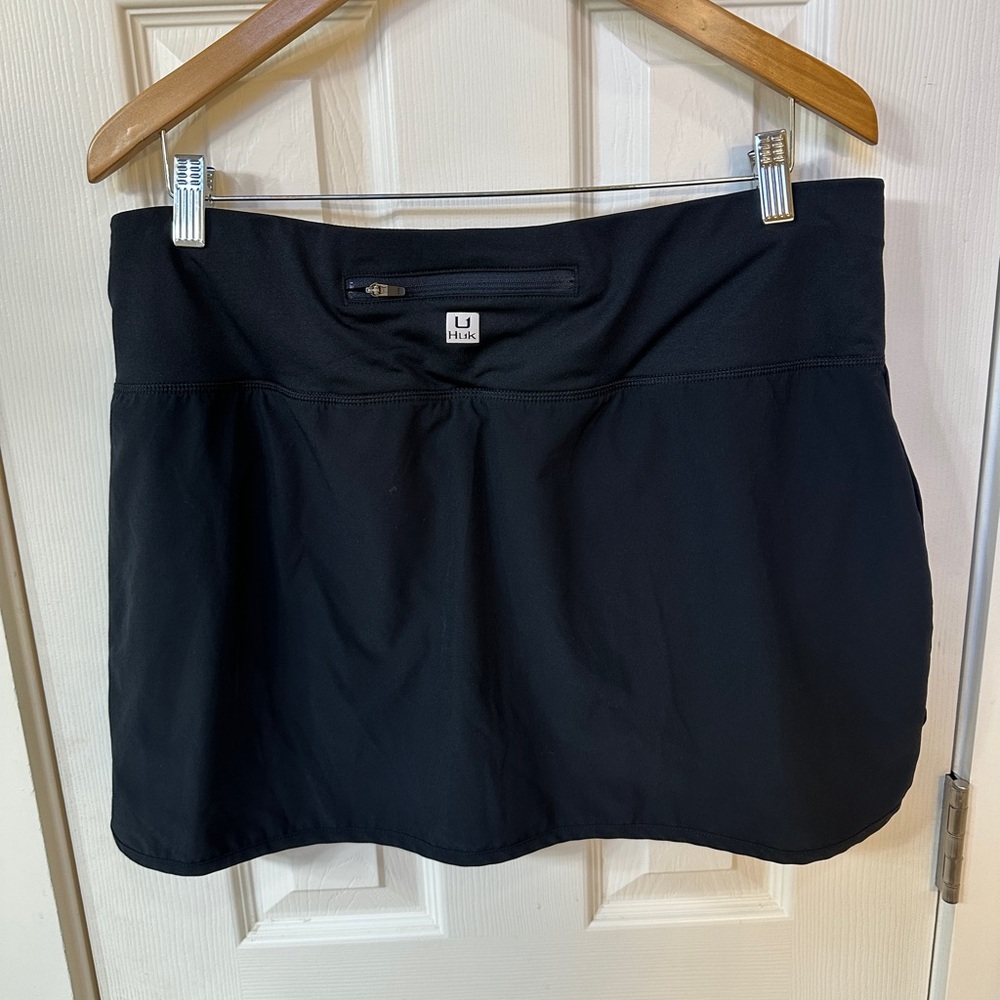 HUK womens Performance Skirt Skort XL Black - Picture 2 of 4